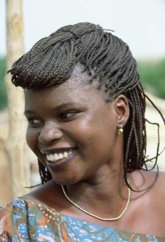 femme Malienne tressée : www.shenoc.com